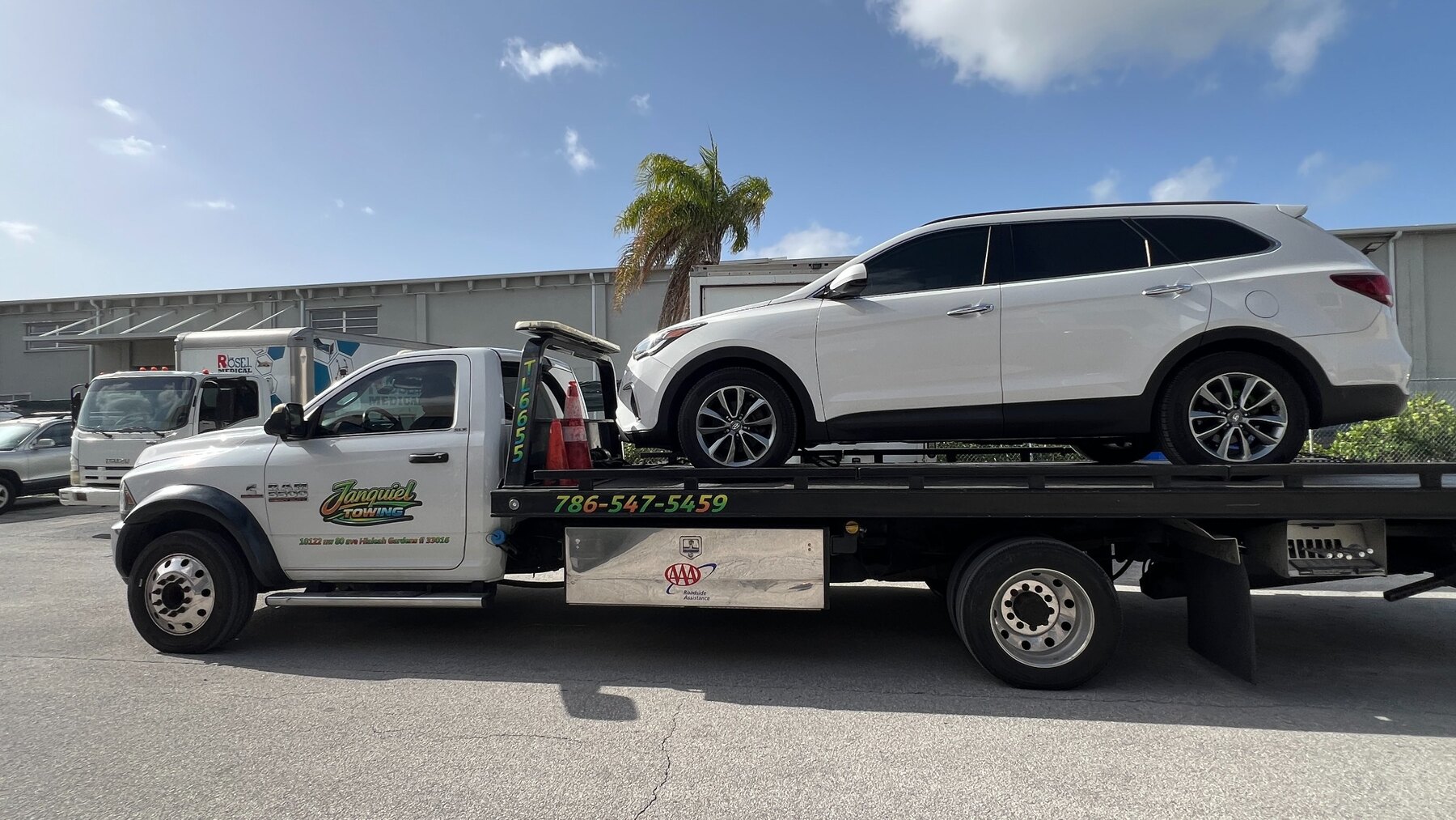 Hyundai SUV listo para ser transportado