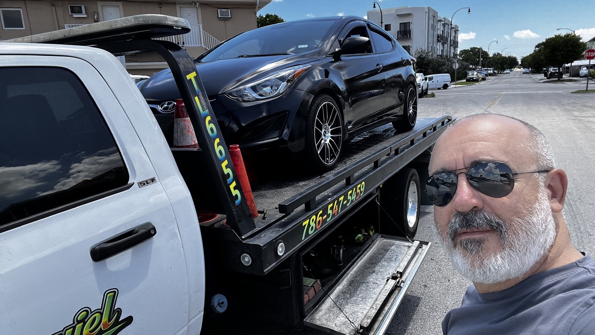 Supervisión de la recogida de un Hyundai Elantra